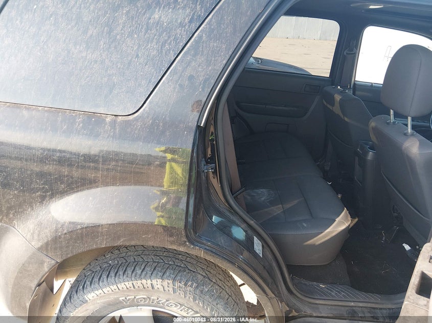 2012 FORD ESCAPE auction photo 8