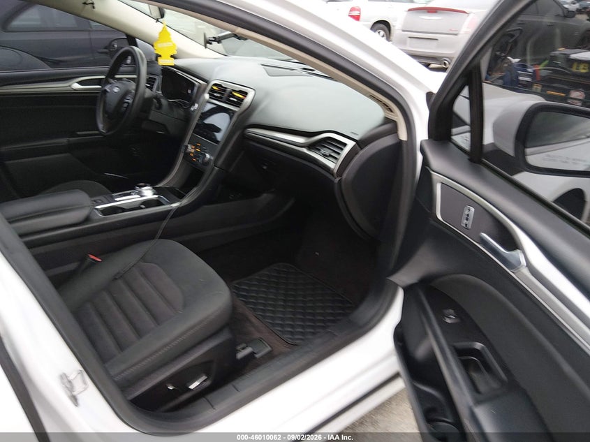2017 FORD FUSION HYBRID auction photo 5
