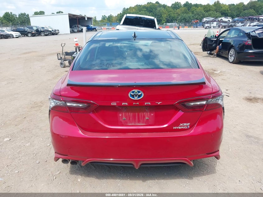 TOYOTA CAMRY - zdjęcie 16