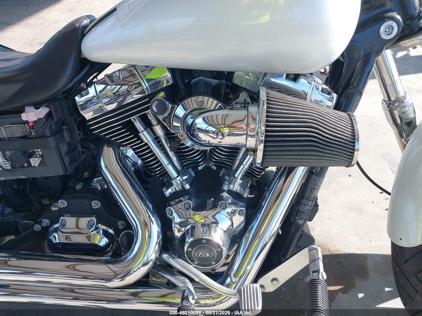 HARLEY-DAVIDSON FXDL 2014