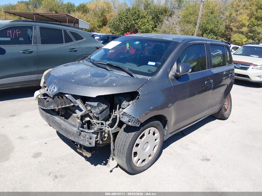 2009 Scion xD, Front & Rear, IAAI, VIN JTKKU10419J048855 — photo 2