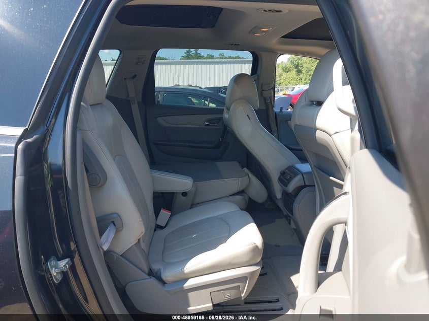 2015 CHEVROLET TRAVERSE auction photo 8