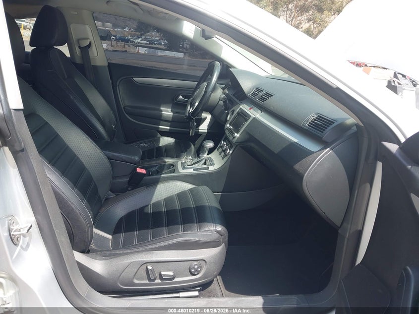 2010 VOLKSWAGEN CC auction photo 5