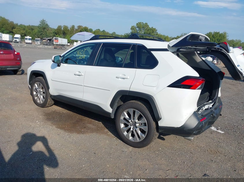TOYOTA RAV4 - zdjęcie 3