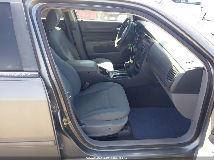 2005 DODGE MAGNUM auction photo 5