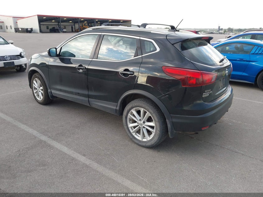 2018 NISSAN ROGUE SPORT auction photo 3