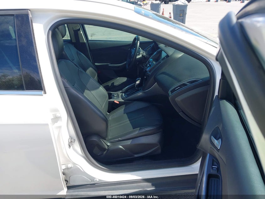 FORD FOCUS 2013 VIN 1FADP3N22DL301615