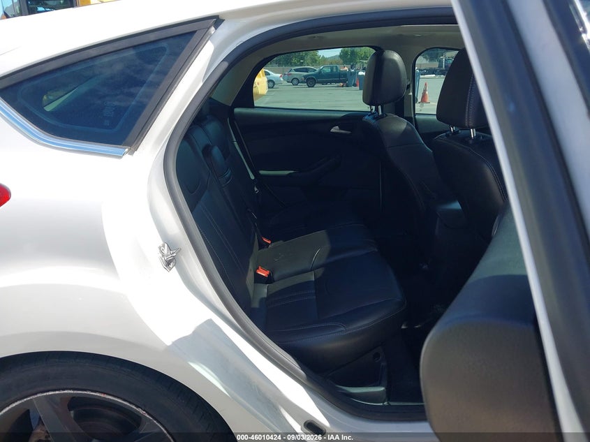 FORD FOCUS 2013 VIN 1FADP3N22DL301615