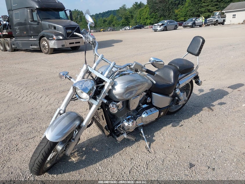 2005 HONDA VTX1800 auction photo 2