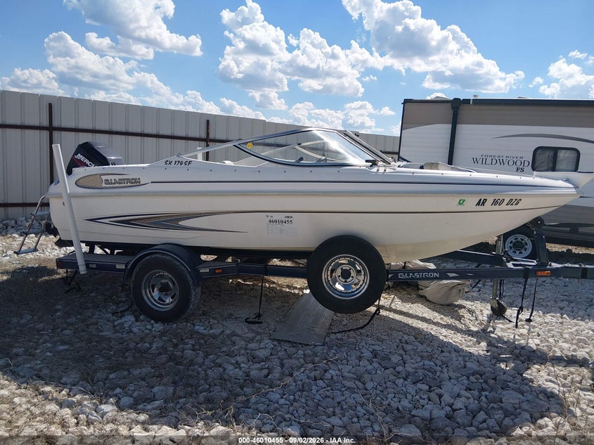 2001 GLASTRON 170 BOAT auction photo 6
