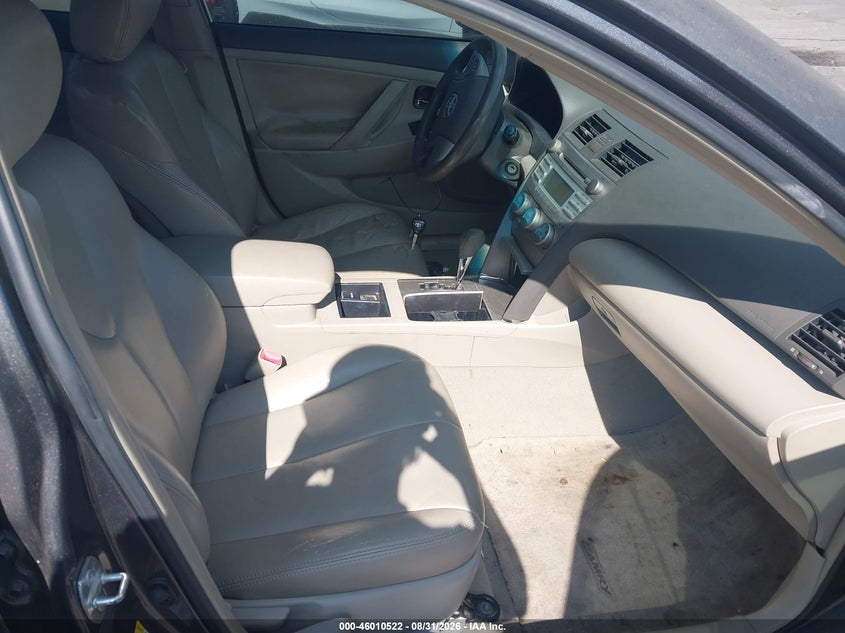 2009 TOYOTA CAMRY auction photo 5