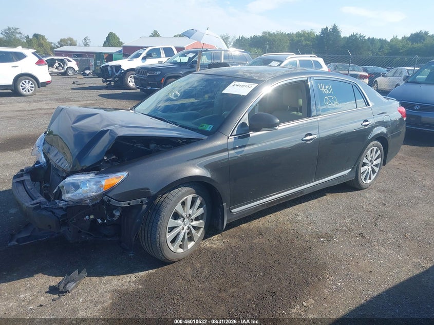 2012 TOYOTA AVALON auction photo 2