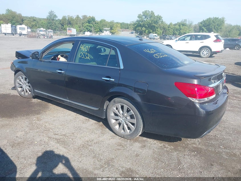 2012 TOYOTA AVALON auction photo 3