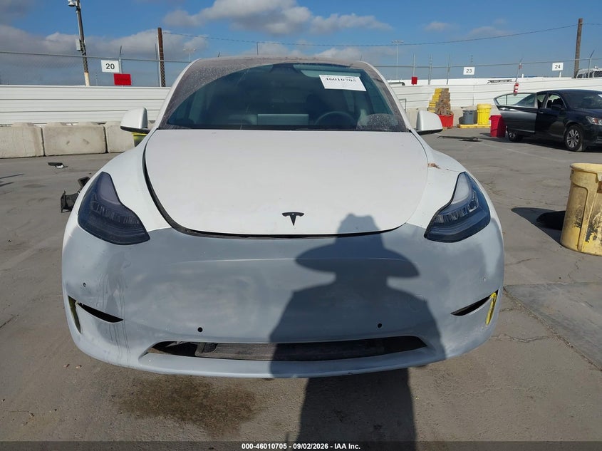 TESLA MODEL Y - zdjęcie 13