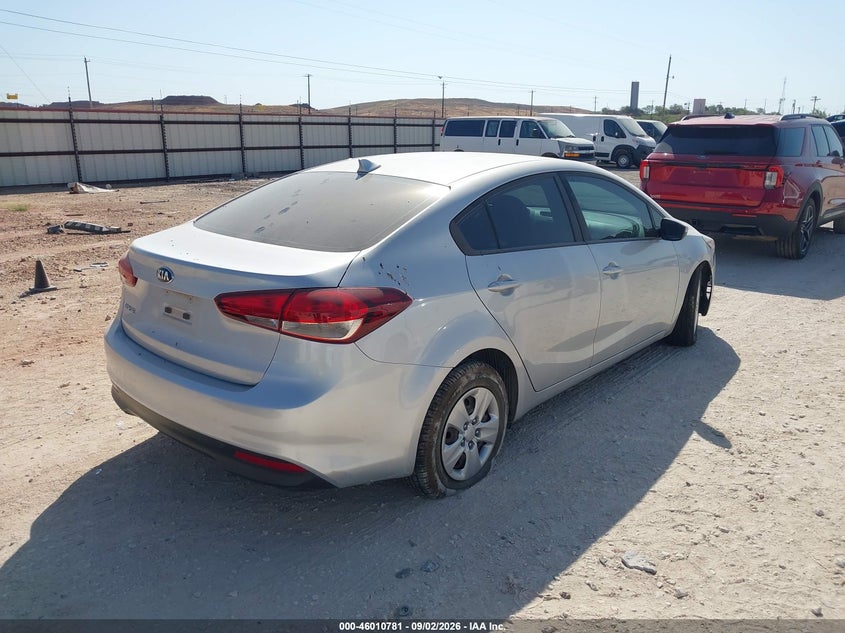 2018 KIA FORTE auction photo 4