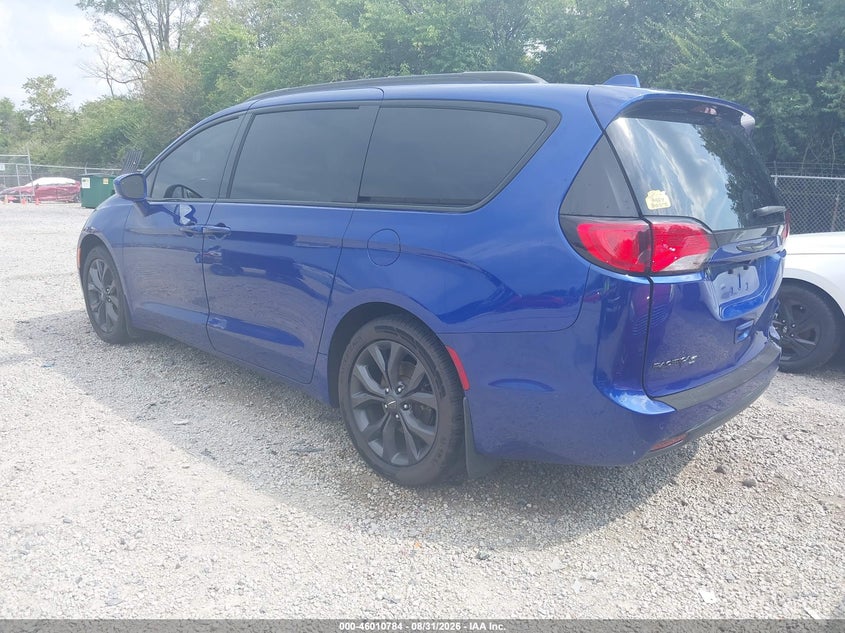 2020 CHRYSLER PACIFICA auction photo 3