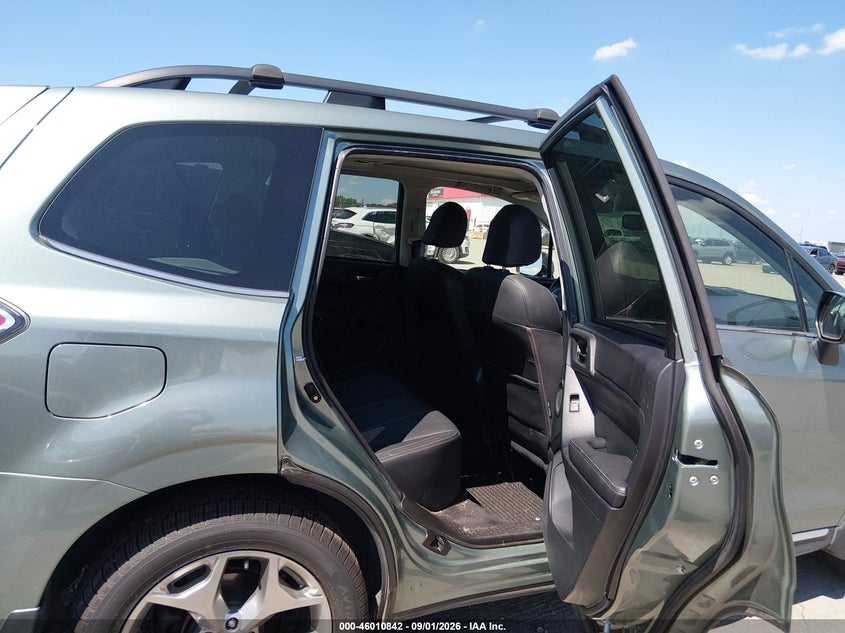 2018 SUBARU FORESTER auction photo 8
