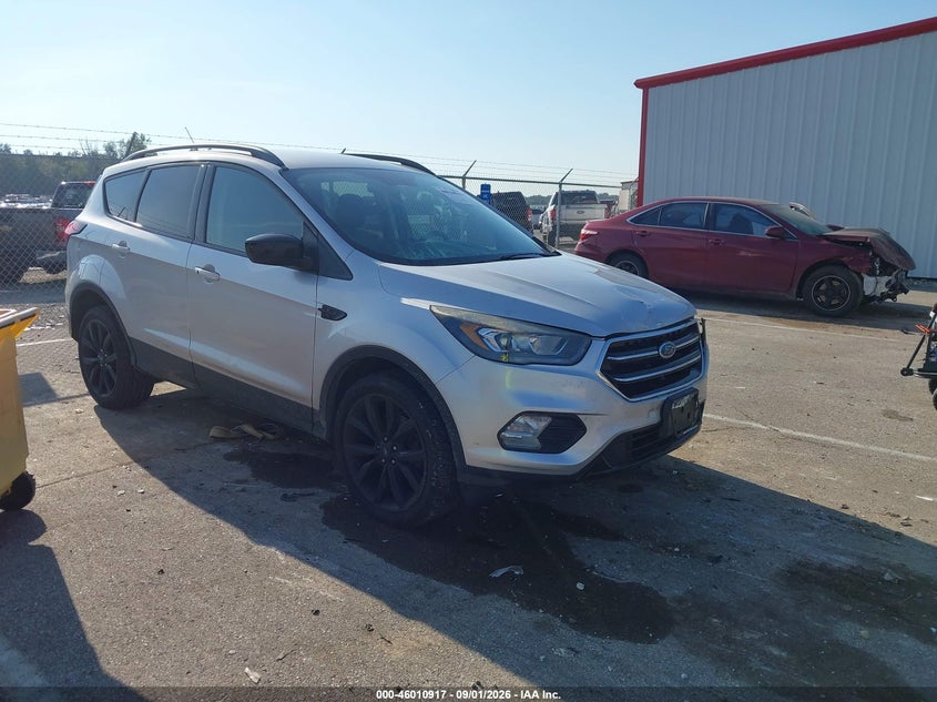 Vin: 1fmcu9gd2kua65034, lot: 46510293, ford escape se 2019 img_1