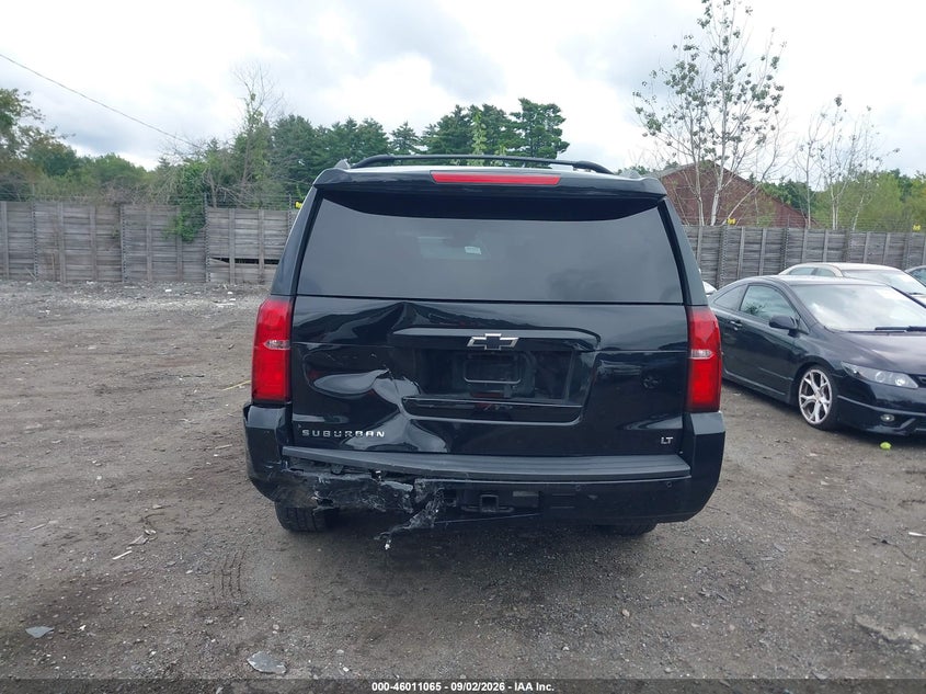CHEVROLET SUBURBAN - zdjęcie 16
