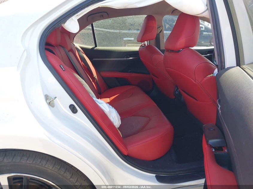 2020 TOYOTA CAMRY auction photo 8