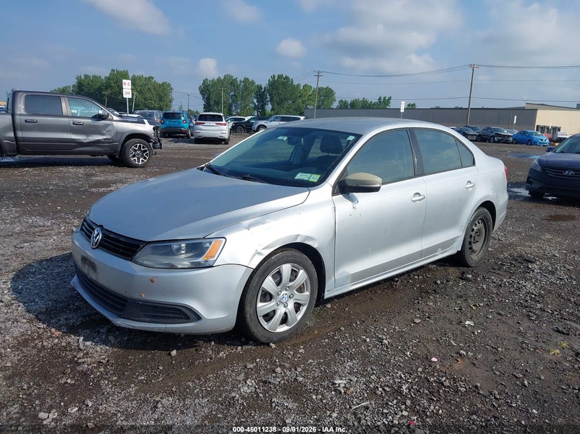 2012 VOLKSWAGEN JETTA auction photo 2