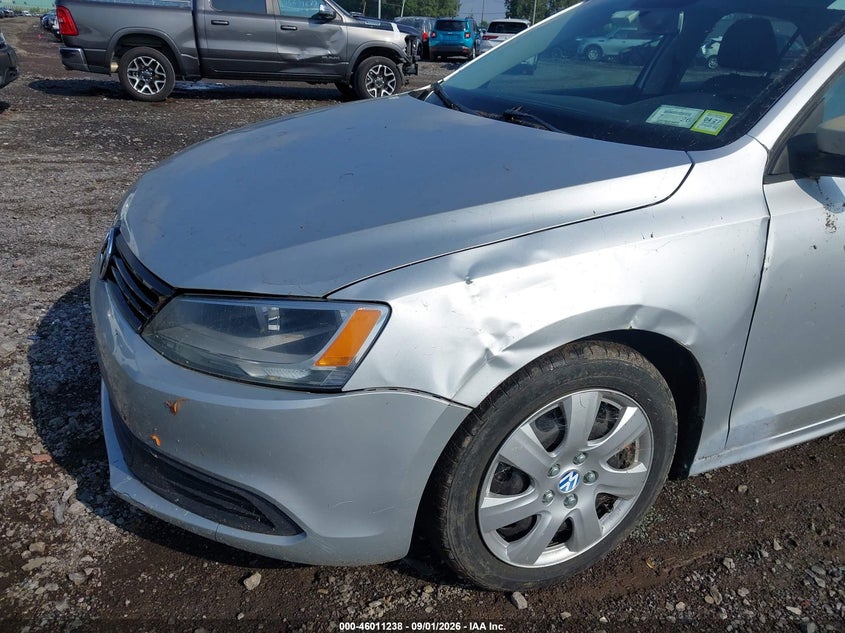 2012 VOLKSWAGEN JETTA auction photo 6