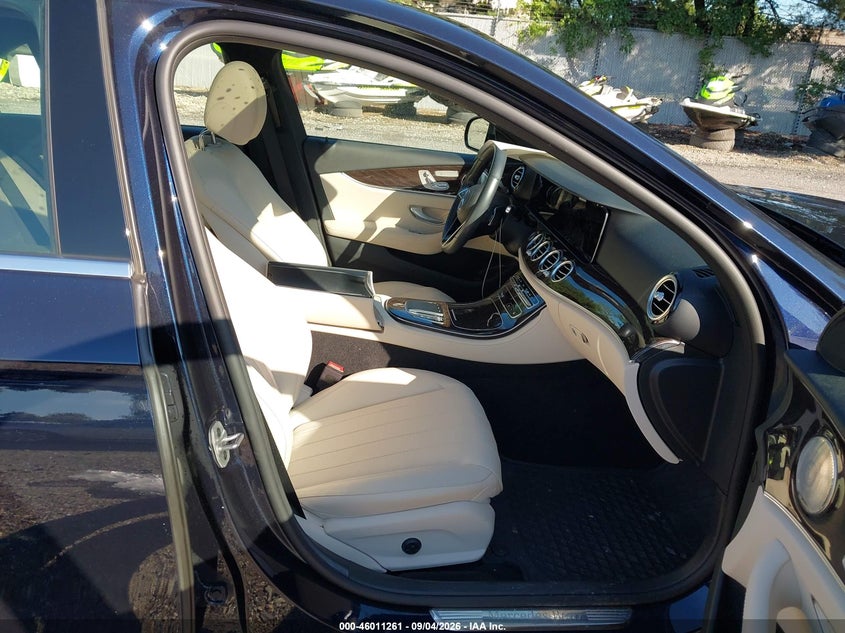 2023 MERCEDES-BENZ E 350 — zdjęcie 5