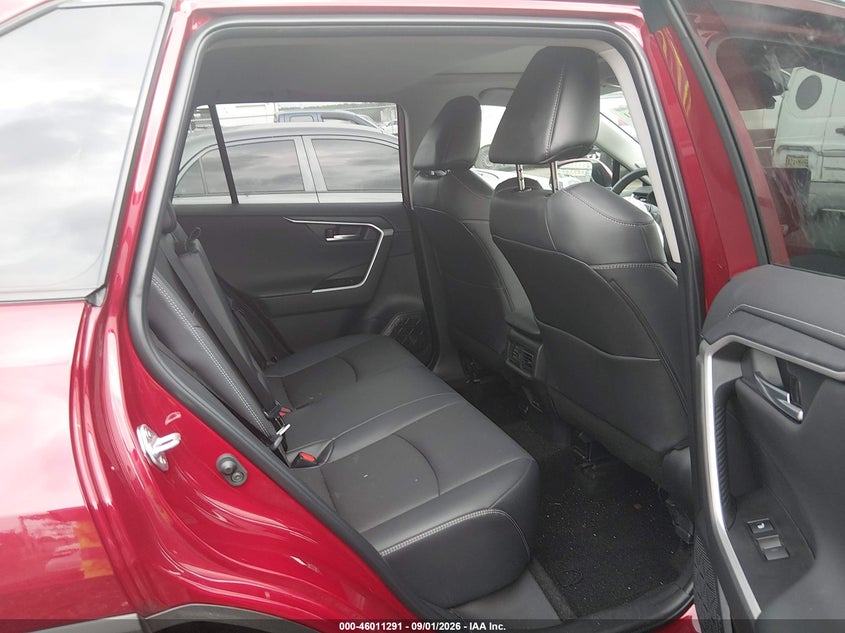 TOYOTA RAV4 - zdjęcie 8