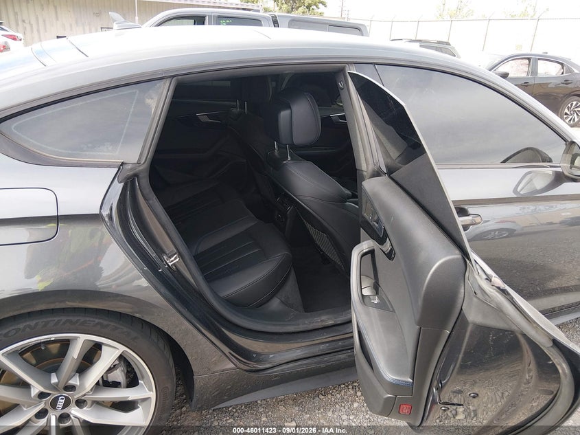 2019 AUDI A5 auction photo 8