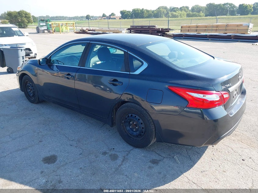 2016 NISSAN ALTIMA auction photo 3