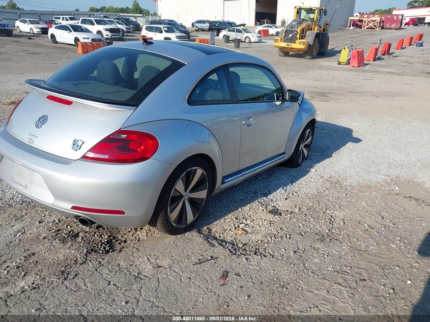 2012 VOLKSWAGEN BEETLE auction photo 4