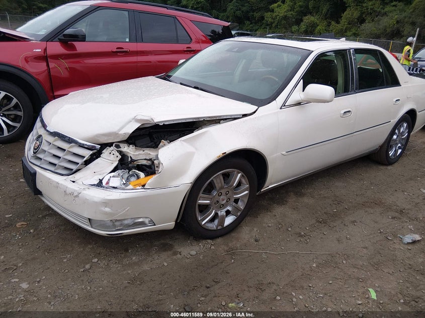 2011 CADILLAC DTS auction photo 2