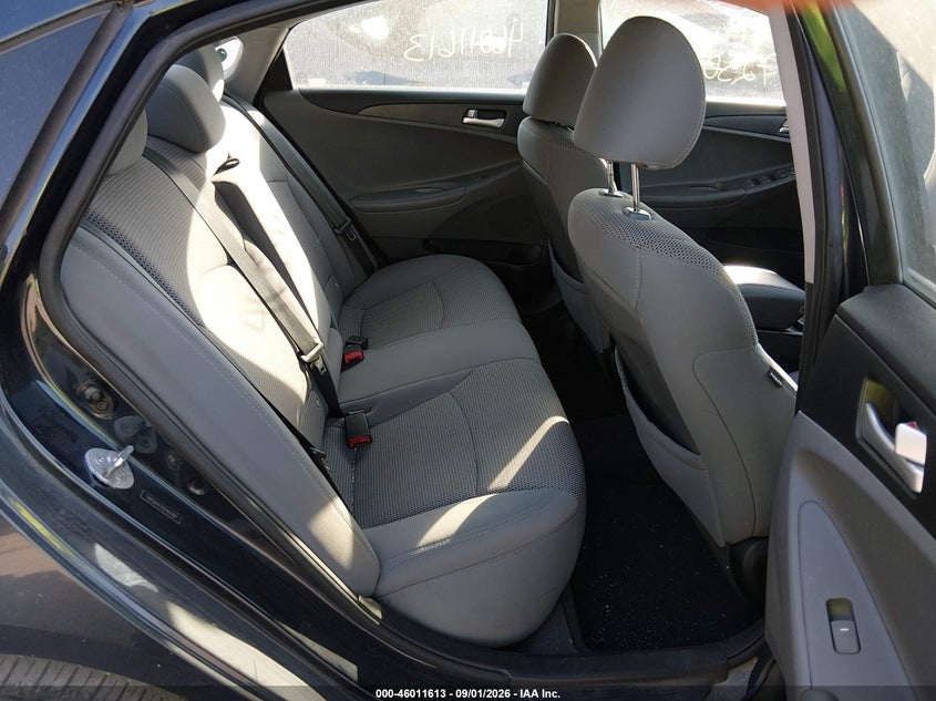 2012 HYUNDAI SONATA auction photo 8