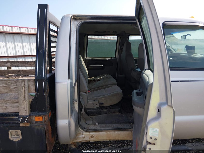 2004 FORD F-350 auction photo 8