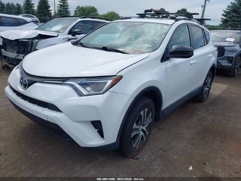 2016 Toyota RAV 4, Normal Wear & Tear, IAAI, VIN 2T3BFREV2GW500117 — photo 2