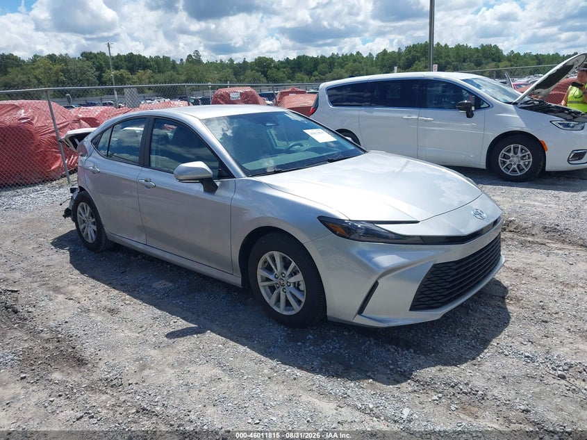 TOYOTA CAMRY - zdjęcie 1