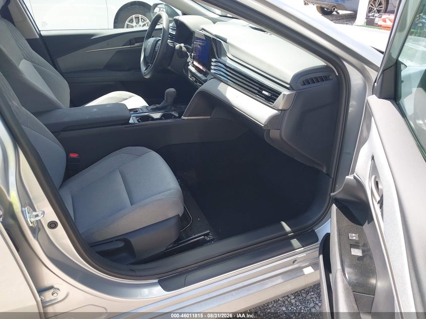 TOYOTA CAMRY - zdjęcie 5