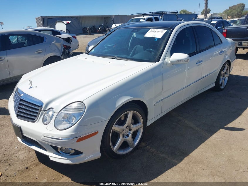2009 Mercedes-Benz E 350, Right Front, IAAI, VIN WDBUF56XX9B387500 — photo 2