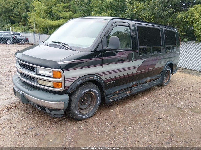 1997 CHEVROLET EXPRESS G1500 auction photo 2