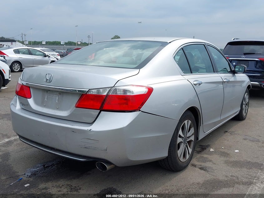 2013 HONDA ACCORD LX · Фото 4