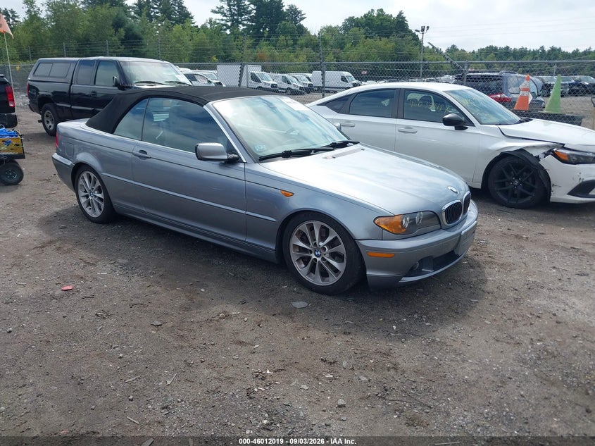 2004 BMW 330CI — zdjęcie z aukcji
