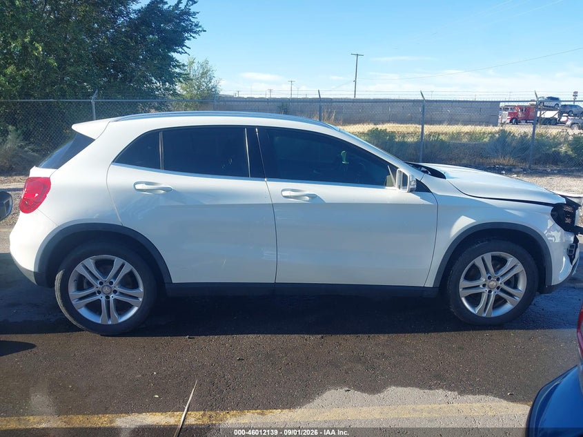 MERCEDES-BENZ GLA 250 - zdjęcie 13