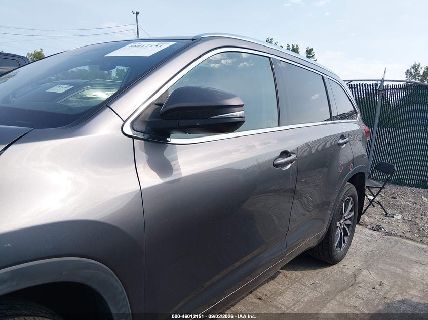 TOYOTA HIGHLANDER - zdjęcie 14