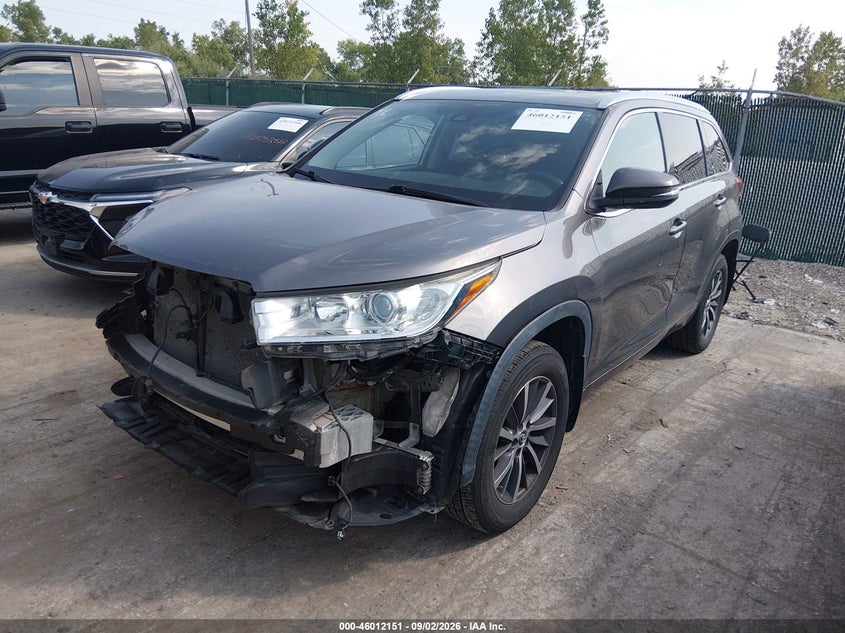 TOYOTA HIGHLANDER - zdjęcie 2