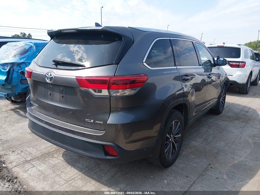 TOYOTA HIGHLANDER - zdjęcie 4