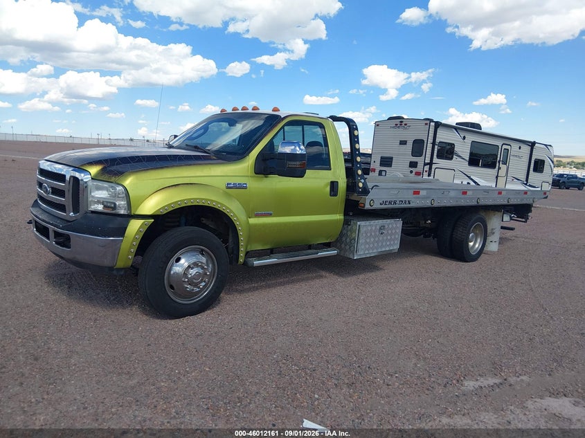 2005 Ford F-550, Вандализм, IAAI, VIN 1FDAF56P55EB51295 — фото 2