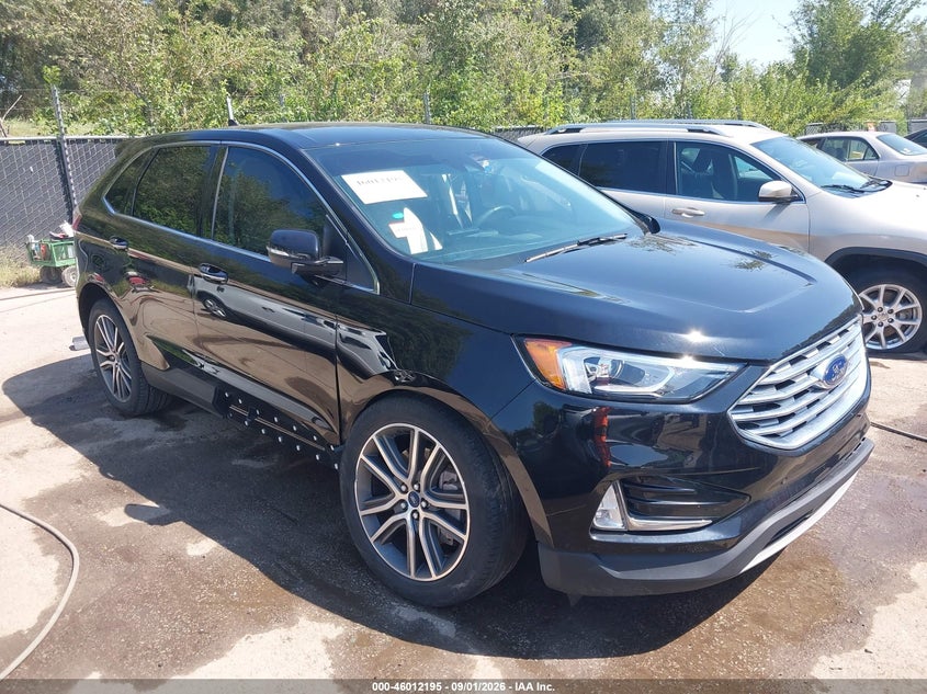 2021 Ford Edge Titanium