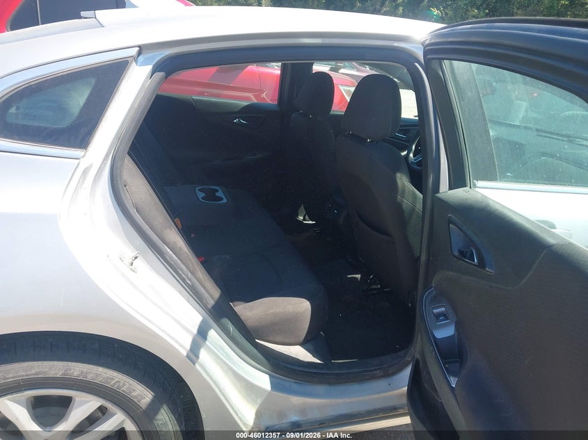 2018 CHEVROLET MALIBU auction photo 8