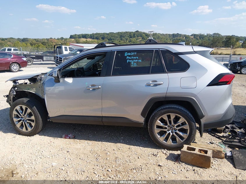 TOYOTA RAV4 - zdjęcie 15