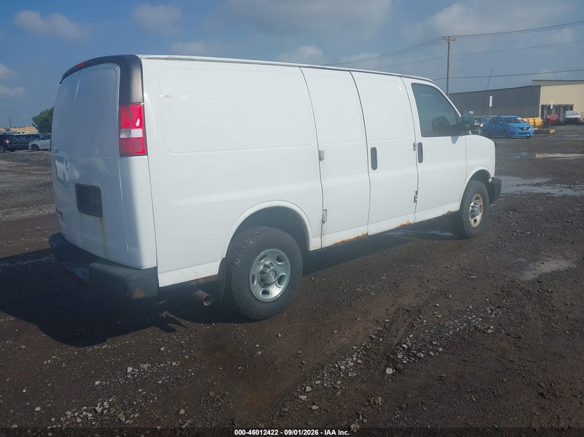 2014 CHEVROLET EXPRESS 3500 auction photo 4